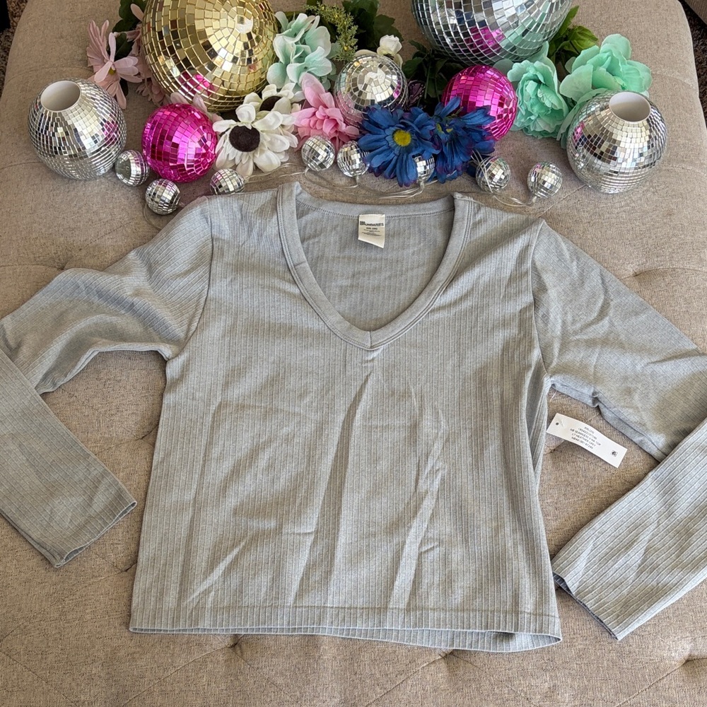 Heather Gray Ribbed V-Neck Long Sleeve Top